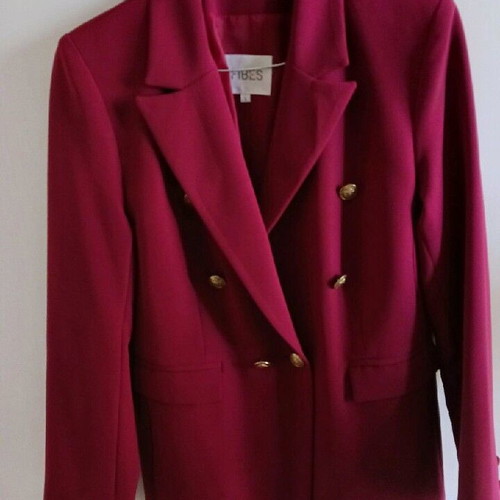 Fibes medium suit new with tag