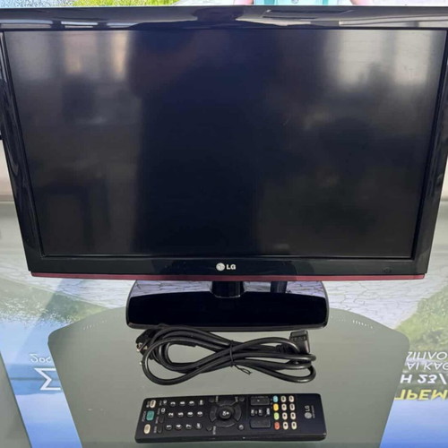LG 22LD350 TV used with remote control