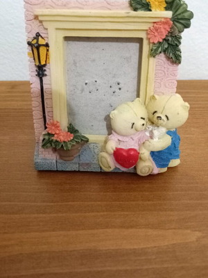 Miniature frame like new