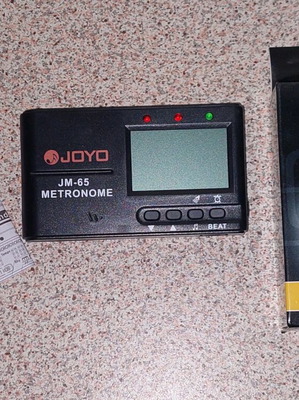 Electric musical instrument metronome like new