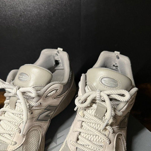 New Balance M2002RVC sneakers, grey, size 44.5