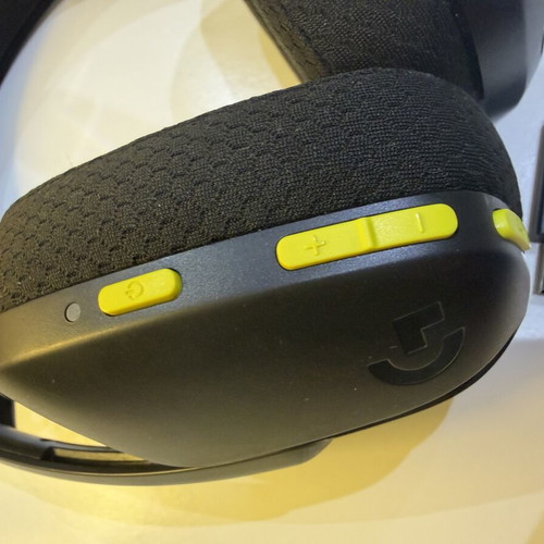 Logitech G435 Lightspeed wireless headphones new