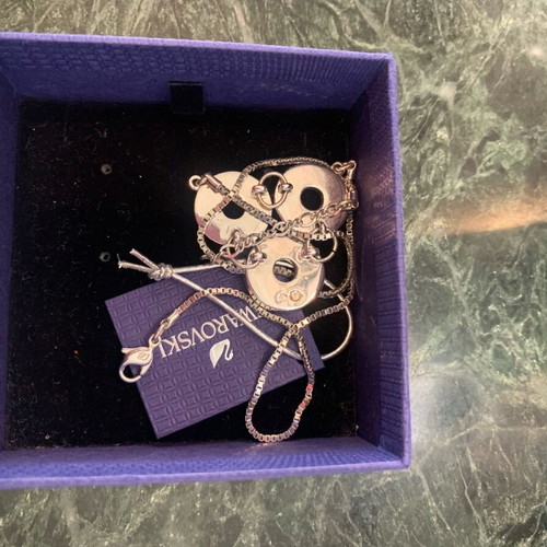 Swarovski necklace new, silver