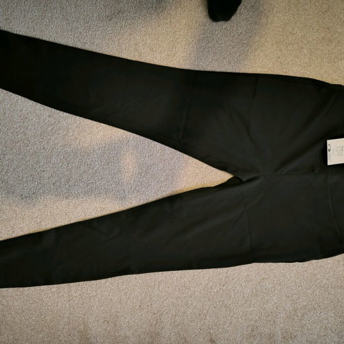 Women's black Yas leggings new