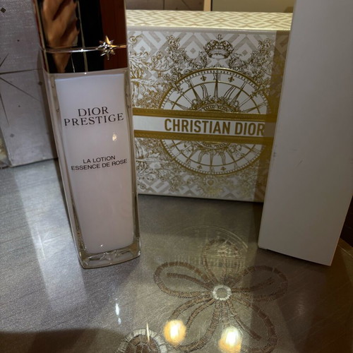Dior Prestige La Lotion Essence De Rose 150ml new