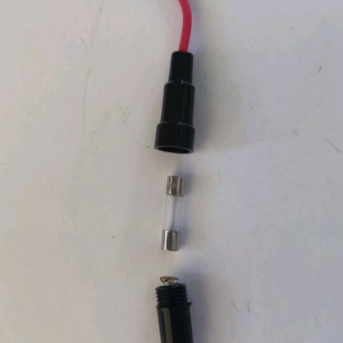 Cable fuse holder 3 pieces, black screw 22AWG, 5X20mm for glass fuses Pili-Paradis