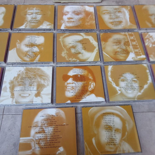 Pack of 17 CDs 18 Karat Collection like new, 1990s