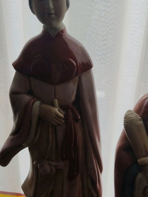 Chinese deity figurines used