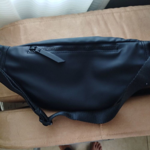 Pull & Bear Waterproof Waist Bag Like New Black