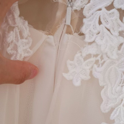 Wedding dress A-line size XS used with built-in cups and carrying case