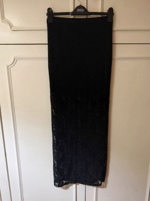 Φούστα μαύρη μίντι με δαντέλα καινούργια, one size