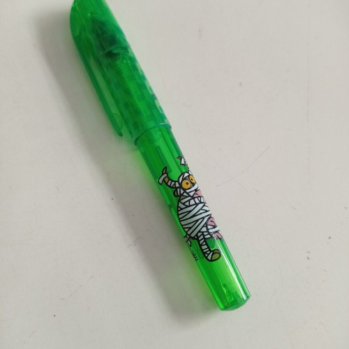 Small Kukuxumusu pen used, needs refill