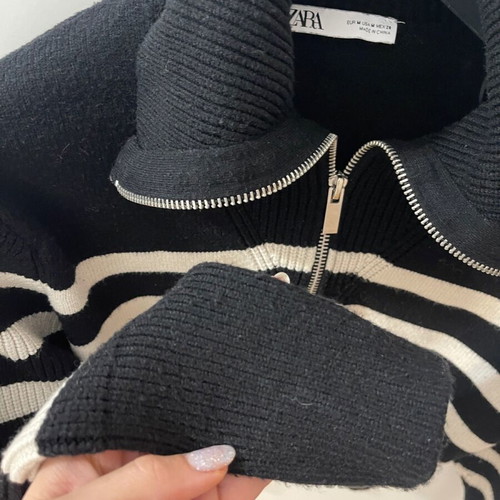 Zara sweatshirt used, size M, black and white