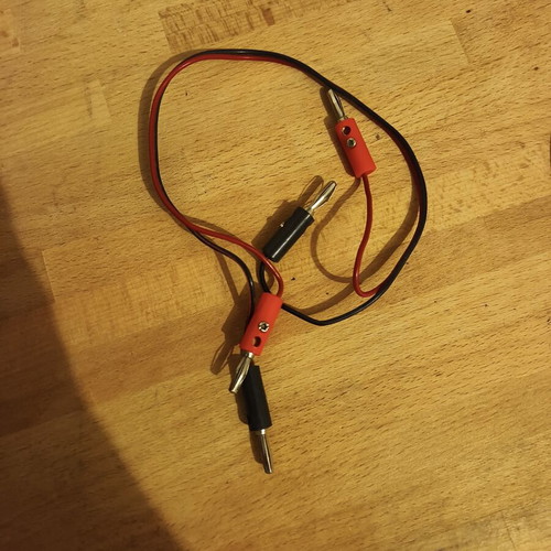 Cables with banana and crocodile clips, pack