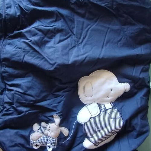Prenatal Crib Sleeping Bag like new with fitted sheet