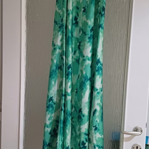 Mix & Match satin maxi skirt green, like new