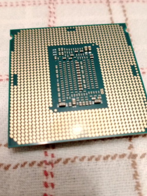Intel i3 9100f used with stock cooler in excellent condition