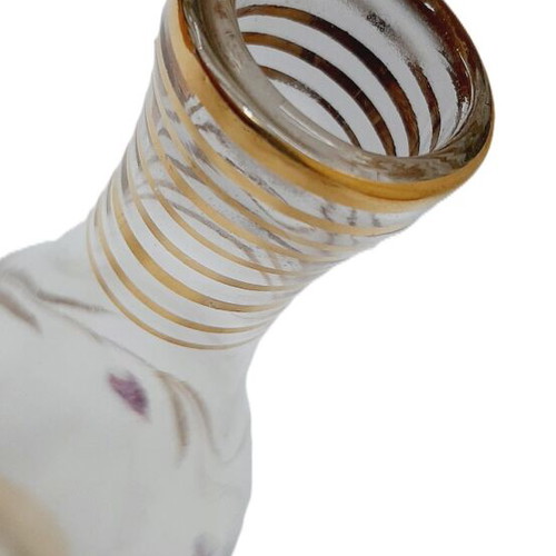 Vintage glass decanter hand-cut and hand-painted 25 oz like new
