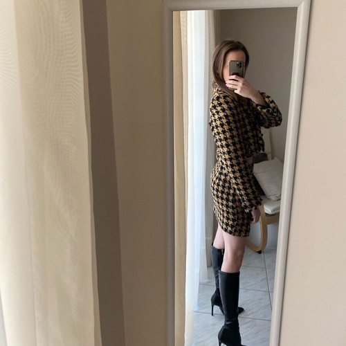 Zara set with cropped blazer and mini skirt like new, black and yellow
