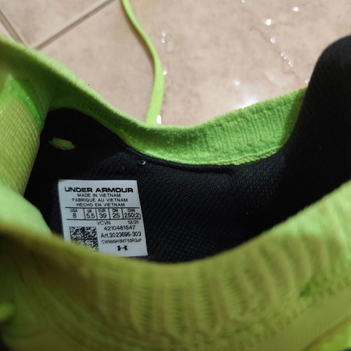 Under Armour Project Rock 4 women's athletic shoes, size 39, green and black