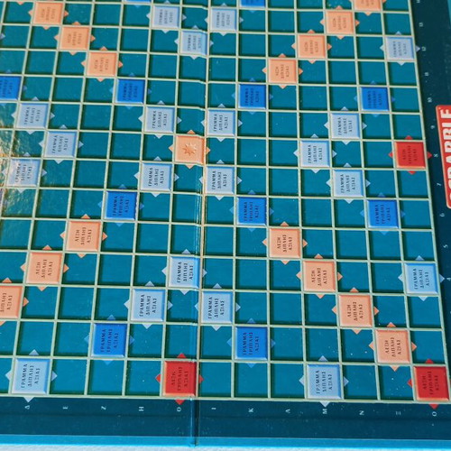 Scrabble Original board game like new, complete set