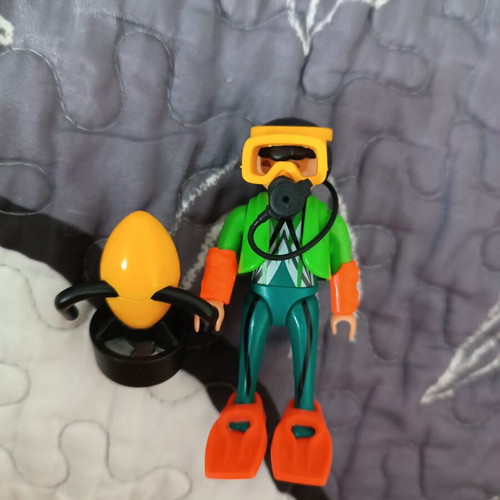Playmobil figures series 17 like new