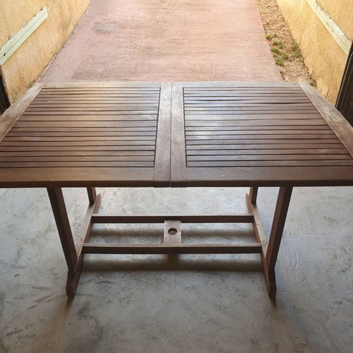 Wooden extendable garden table used, 150–200 × 90 cm