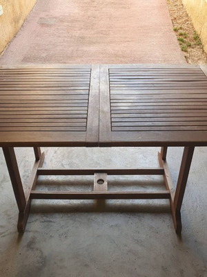 Wooden extendable garden table used, 150–200 × 90 cm