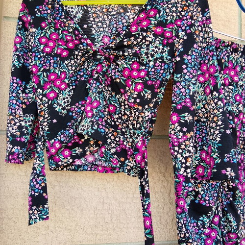 Pink Woman floral set with wrap top & midi/maxi skirt, size L