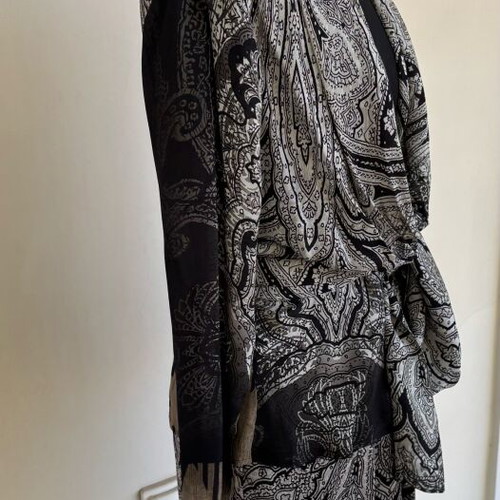 Etro Silk Ensemble Small like new, black and beige