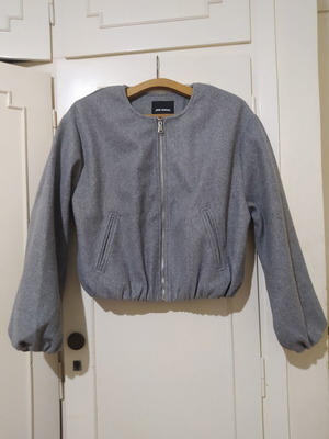 Pink Woman grey coat size small