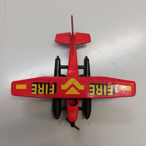 Matchbox Skybusters SB26 Cessna 210 (Fire) used float plane, 1989