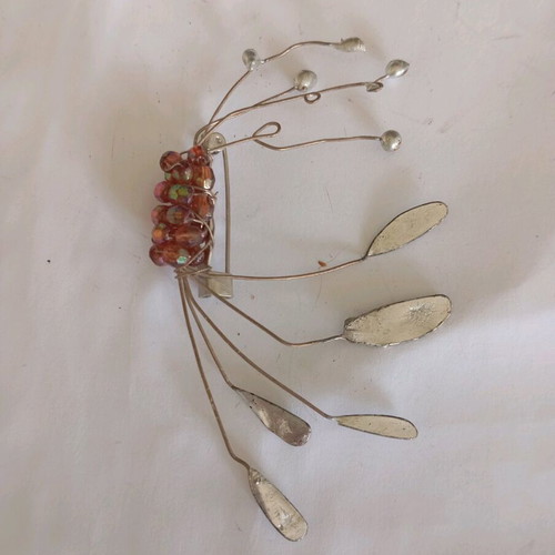 Handmade pin like new, gray, with movable twigs