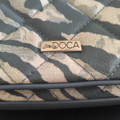 Doca shoulder bag medium size white blue animal print