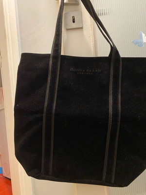 Donna Karan shoulder bag like new