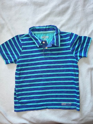 Oshkosh Polo T-shirt για αγόρι 5 ετών σαν καινούργιο, μπλε και τιρκουάζ