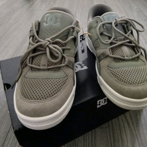 DC Construct Army shoes new, size 44