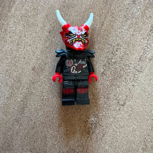 Lego Ninjago Myster E minifigures