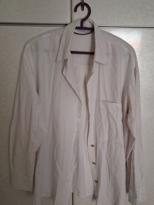 Stradivarius women's long-sleeve white shirt like new