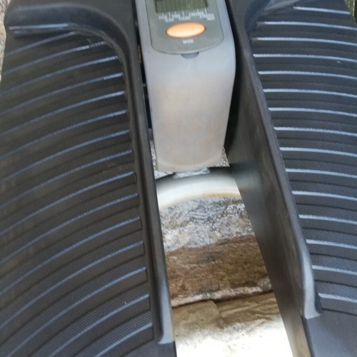 Stepper Twist & Shape used with digital display and resistance bands