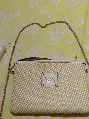 Verde shoulder bag like new, beige, straw with lining
