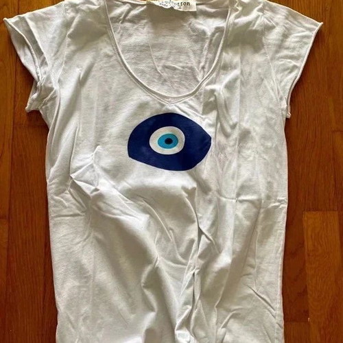 No Medium Cotton T-shirt like new, white, rippedcotton