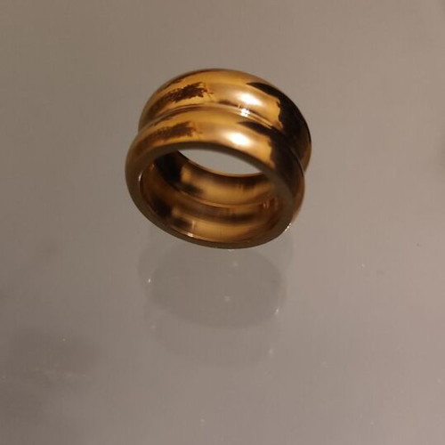 Gold ring stainless steel new, size 9
