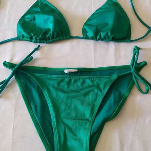 Women's bikini size S like new, emerald with bust padding