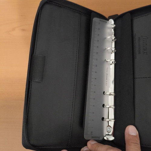 Men's organizer wallet with zipper and bracelet gift like new, black
