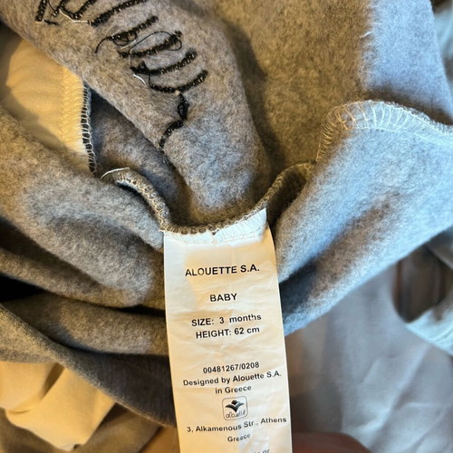 Set of 3 baby bodysuits like new 0-3 months