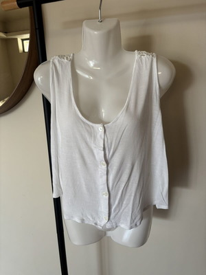 Shana crop top with lace back new, size L, white
