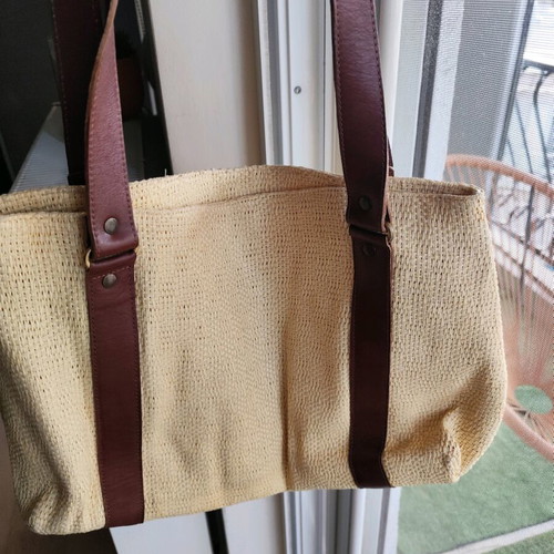 Large straw shoulder bag like new, beige and brown