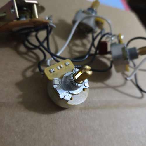 Fender Vintera II 60s Stratocaster Wiring Kit like new