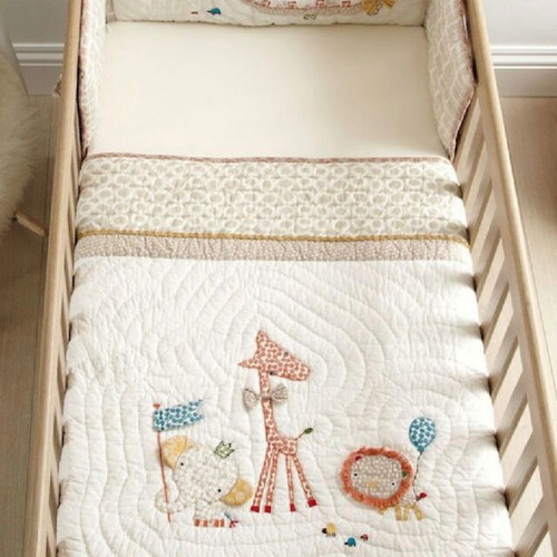Mamas and Papas nursery bedding set like new, 3 pieces, beige